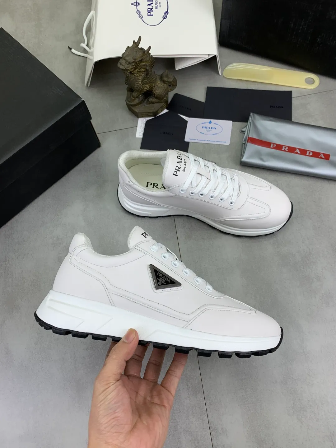Men's men's shoes P600 💰[actual price] top quality, new popular models on the official website, timeless for a century, 🆘 The trendy brand (Prada) mainly promotes popular models, avant-garde and versatile fashionable men's shoes, privately molded, with cowhide splicing and 1:1 oil edge treatment... fashionable and simple, original imported cowhide with python skin, cowhide leather lining for feet; the atmosphere and personality are more fashionable, eye-catching and pursuing class. It will subvert the old idea and be a must-have for fashionistas who want to spend time with you! Must keep it! High-end comfortable and low-cost, high-end quality workmanship. Size: 38-45 4️⃣ colors available. full package